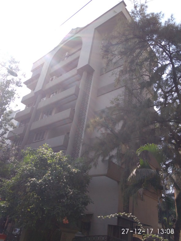 3 Semi-Furnished in Sunset Bay , Bandra West