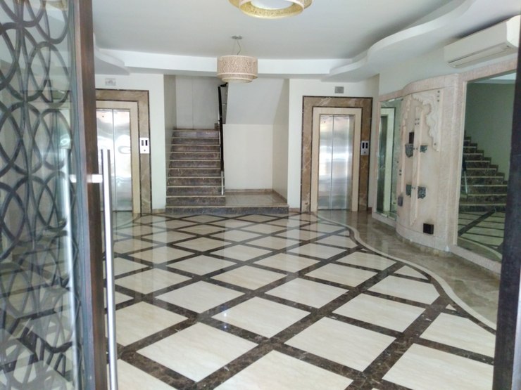 4 BHK Fully Furnished in United Classic, Bandra West - Photo 3