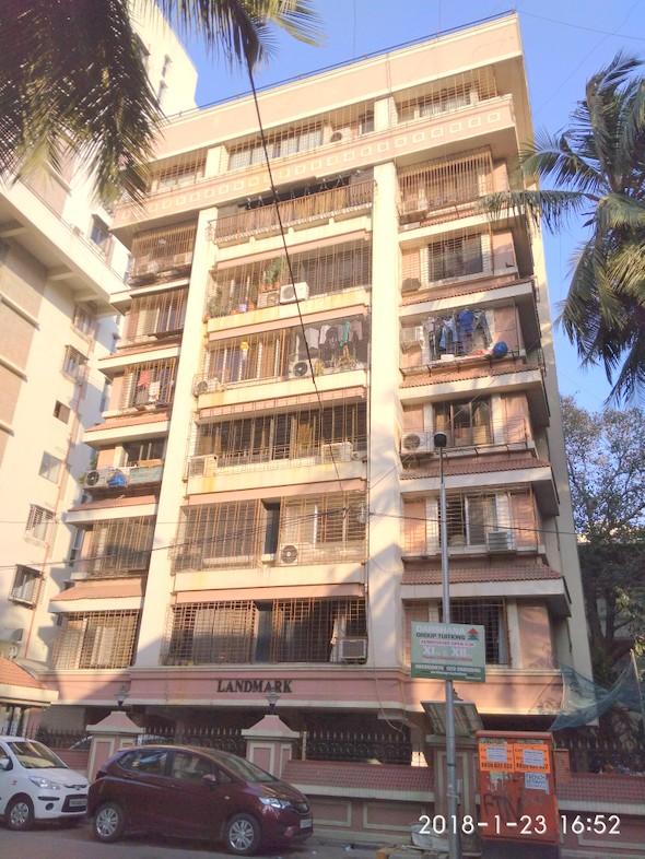 3 BHK in Landmark, Santacruz West