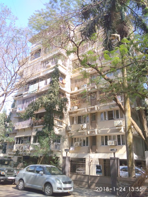 1.5 Semi-Furnished in Avanti , Santacruz West