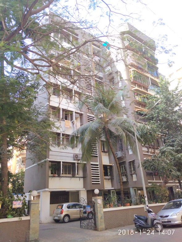 3 BHK Hf Furn in Rosie Apartment, Santacruz West