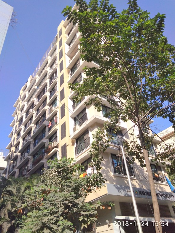 2 BHK Unfurnished in Narayan Apartment, Santacruz West