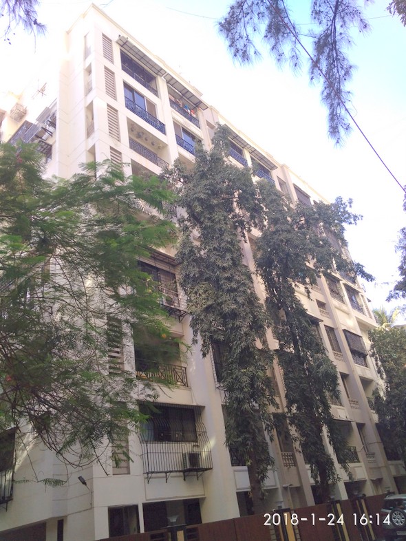 3 BHK Unfurnished in Palm Grove , Santacruz West