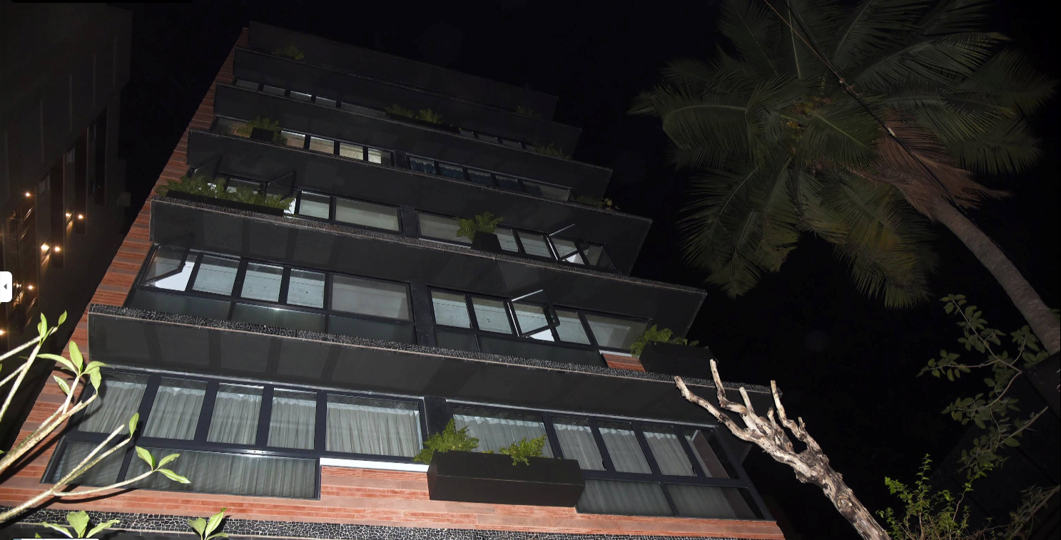 4 BHK Semi-Furnished in Gurudev Bhavan, Khar West - Photo 4