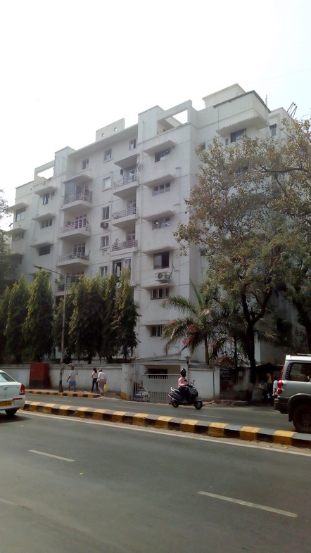 3 Semi-Furnished in Alpana , Peddar Road