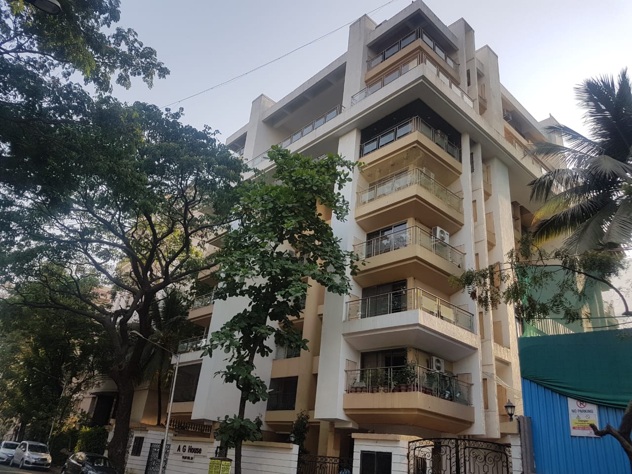 2 BHK Fully Furnished in A G House, Juhu