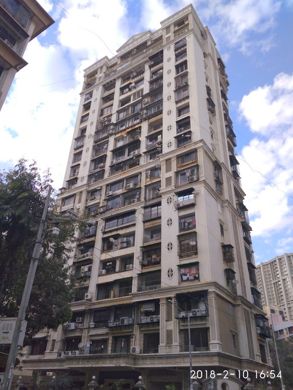 3 BHK Semi-Furnished in Valencia , Andheri West