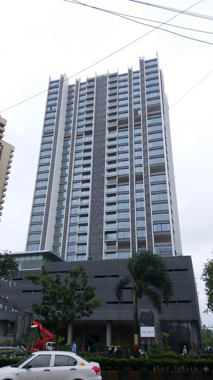 4 BHK Semi-Furnished in Oberoi Prisma , Andheri East