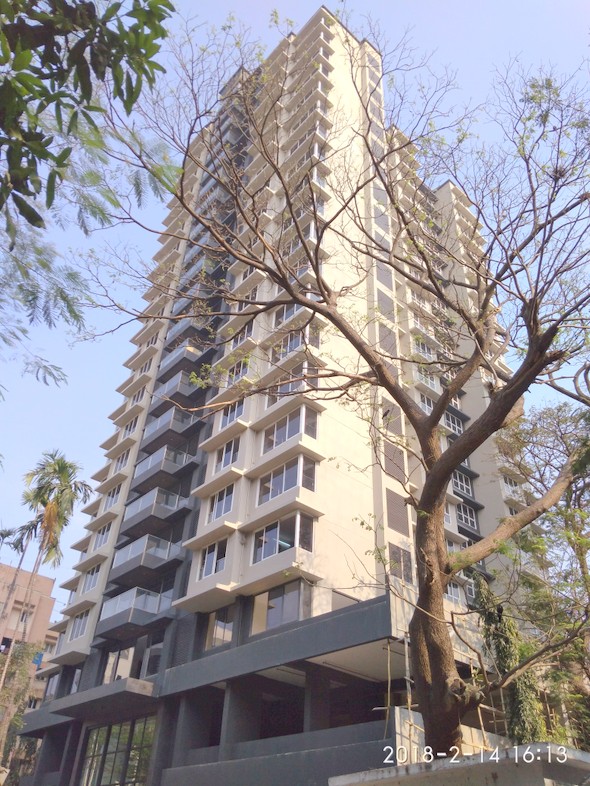 2 Semi-Furnished in Supreme 19 , Andheri West
