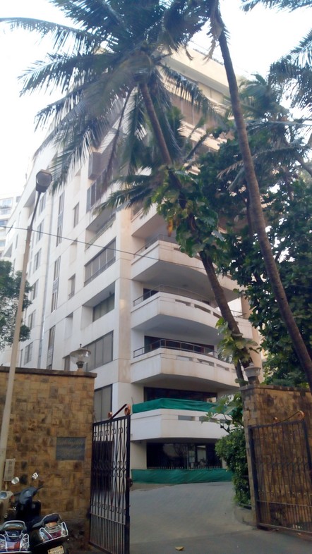 1 BHK Semi-Furnished in 1️⃣ Gitanjali Apartment, Seven Bungalows , Nepeansea Road