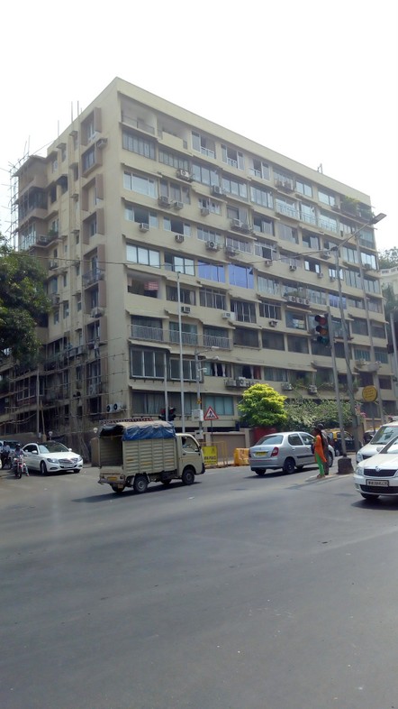 2 BHK Semi-Furnished in Maheshwari Niketan , Peddar Road