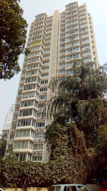 3 BHK Semi-Furnished in Neelambar Annex , Peddar Road