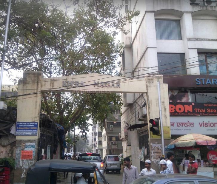 3 BHK Semi-Furnished in Khira Nagar , Santacruz West