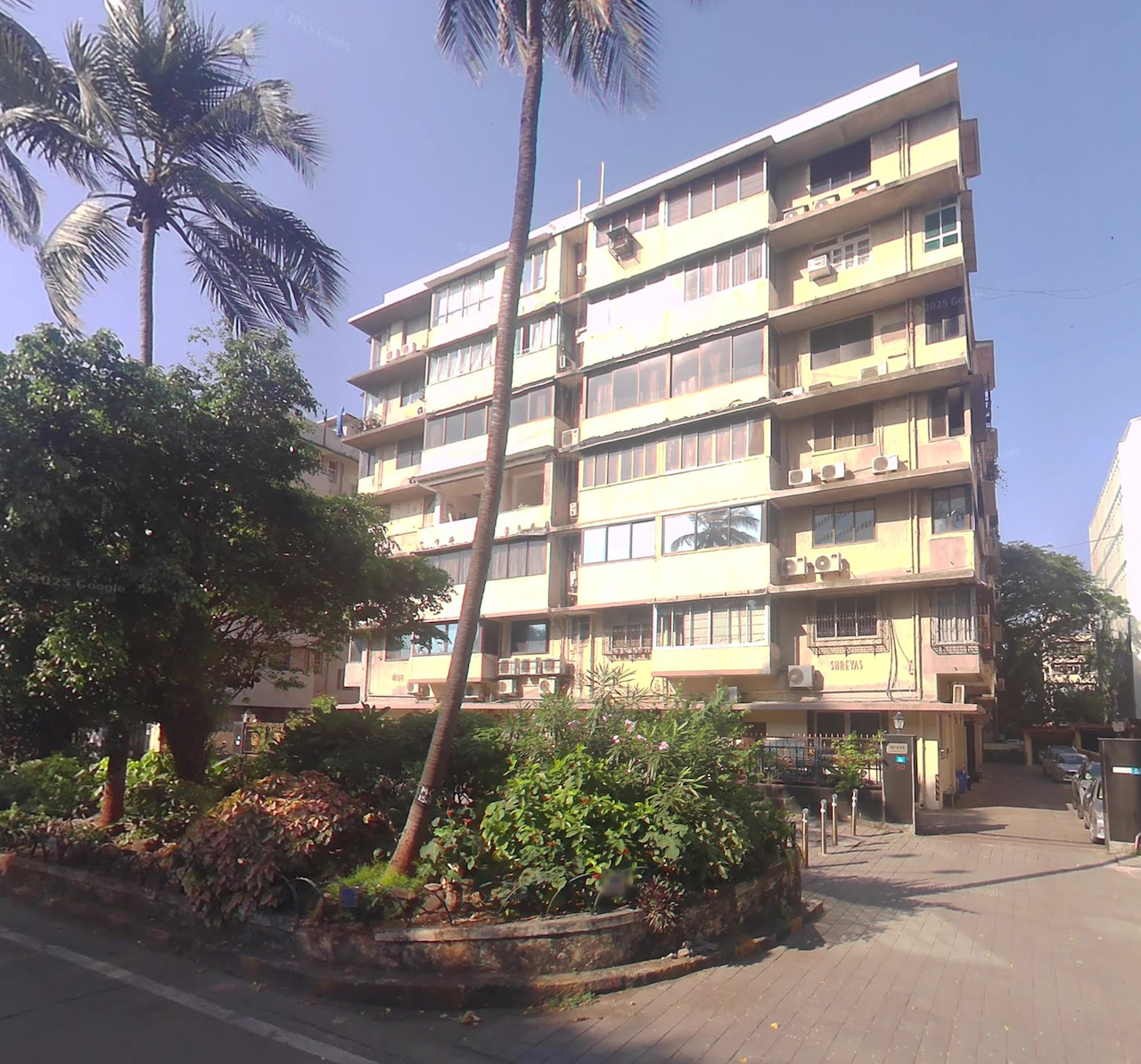 3 BHK in Shreyas CHS, Nariman Point - Photo 2