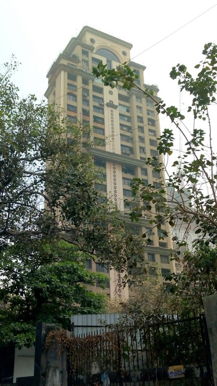 3 BHK Semi-Furnished in Marathon Height , Lower Parel