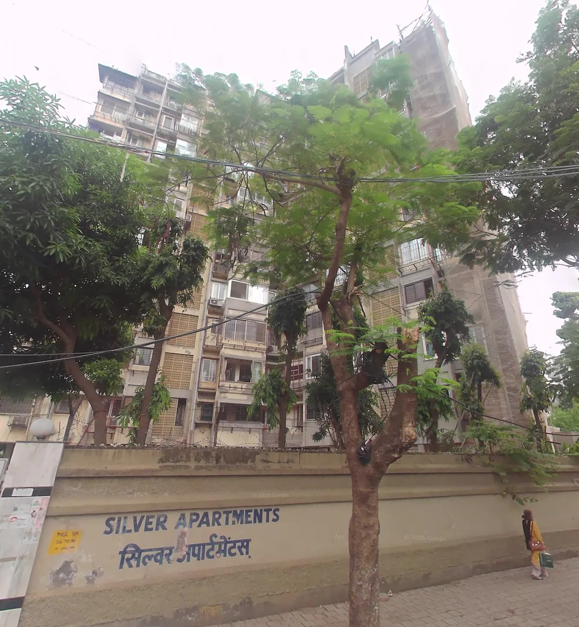 4 BHK Semi-Furnished in Sliver Apartment, Prabhadevi
