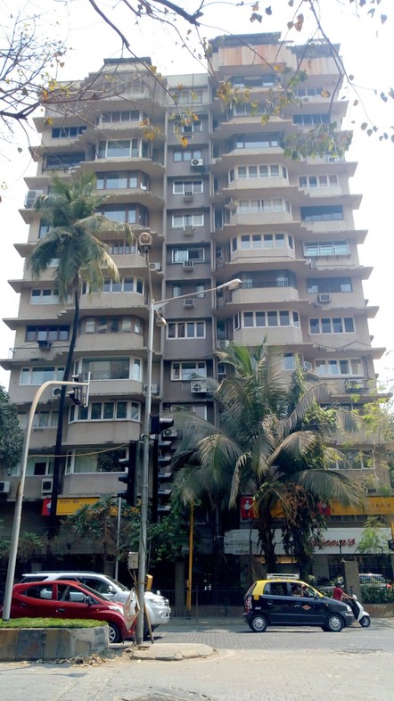 3 Semi-Furnished in Clover Apartment , Cuffe Parade