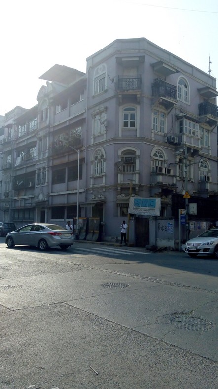 3 BHK resale in Kuvar House , Colaba