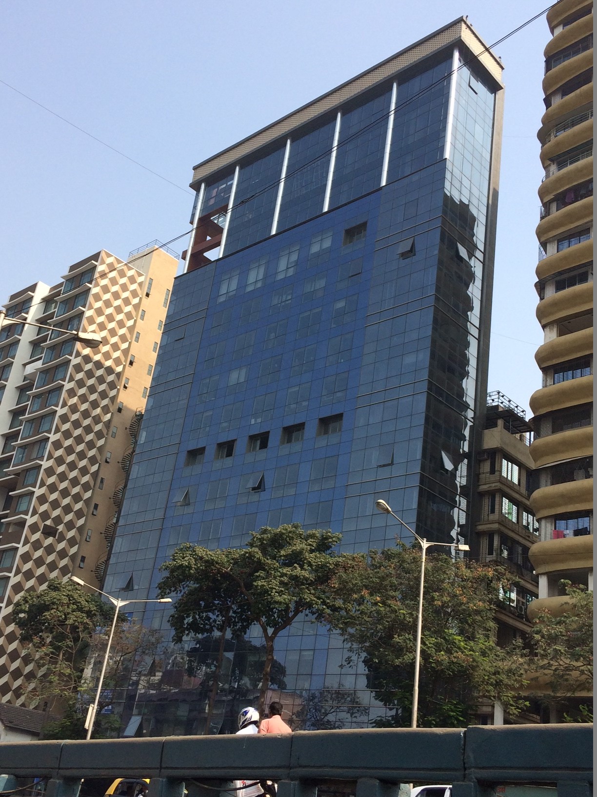 2 BHK Semi-Furnished in Puraniks Grand Central , Parel