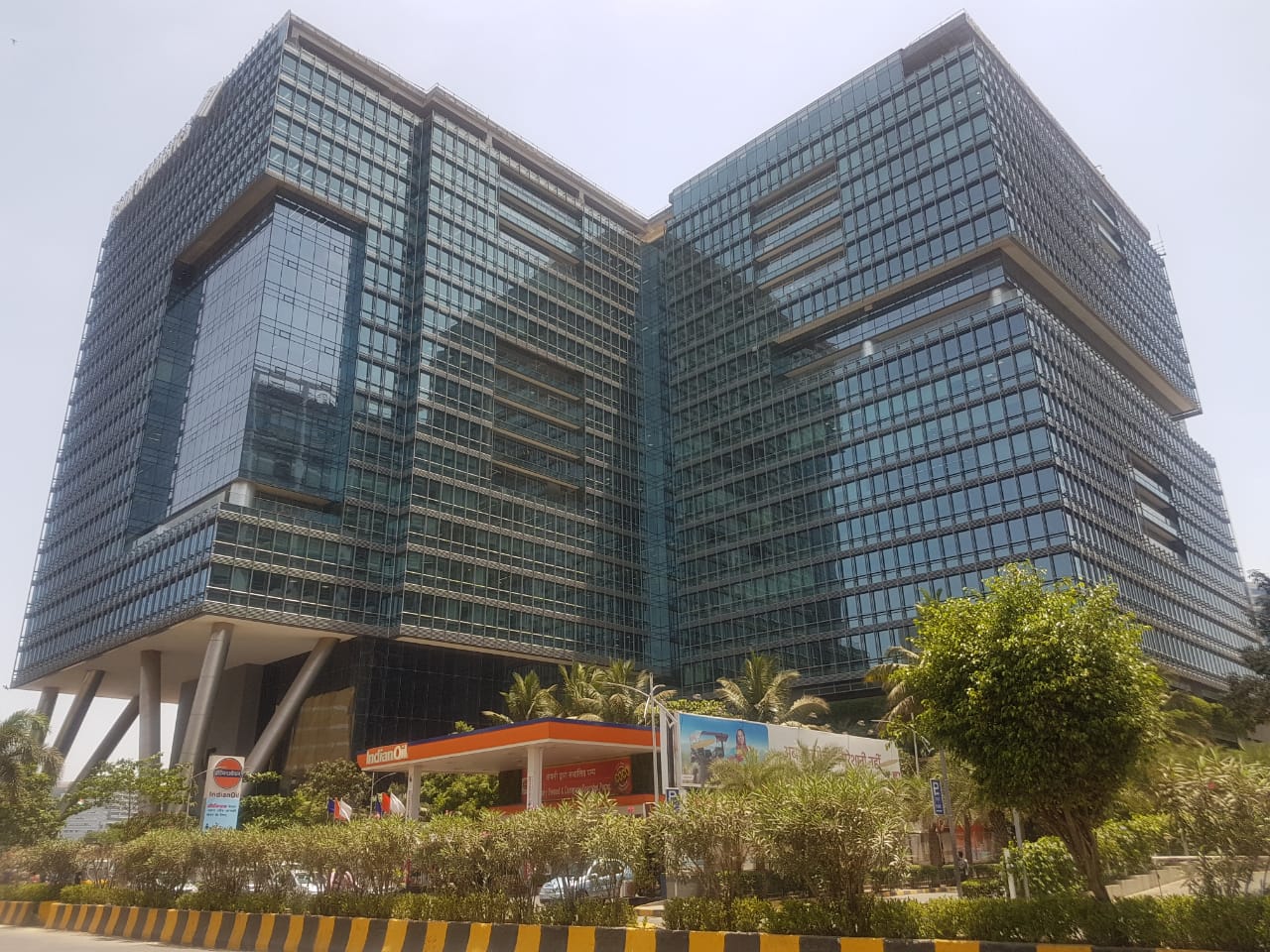 Office Fully-Furnished in One BKC , Bandra Kurla Complex