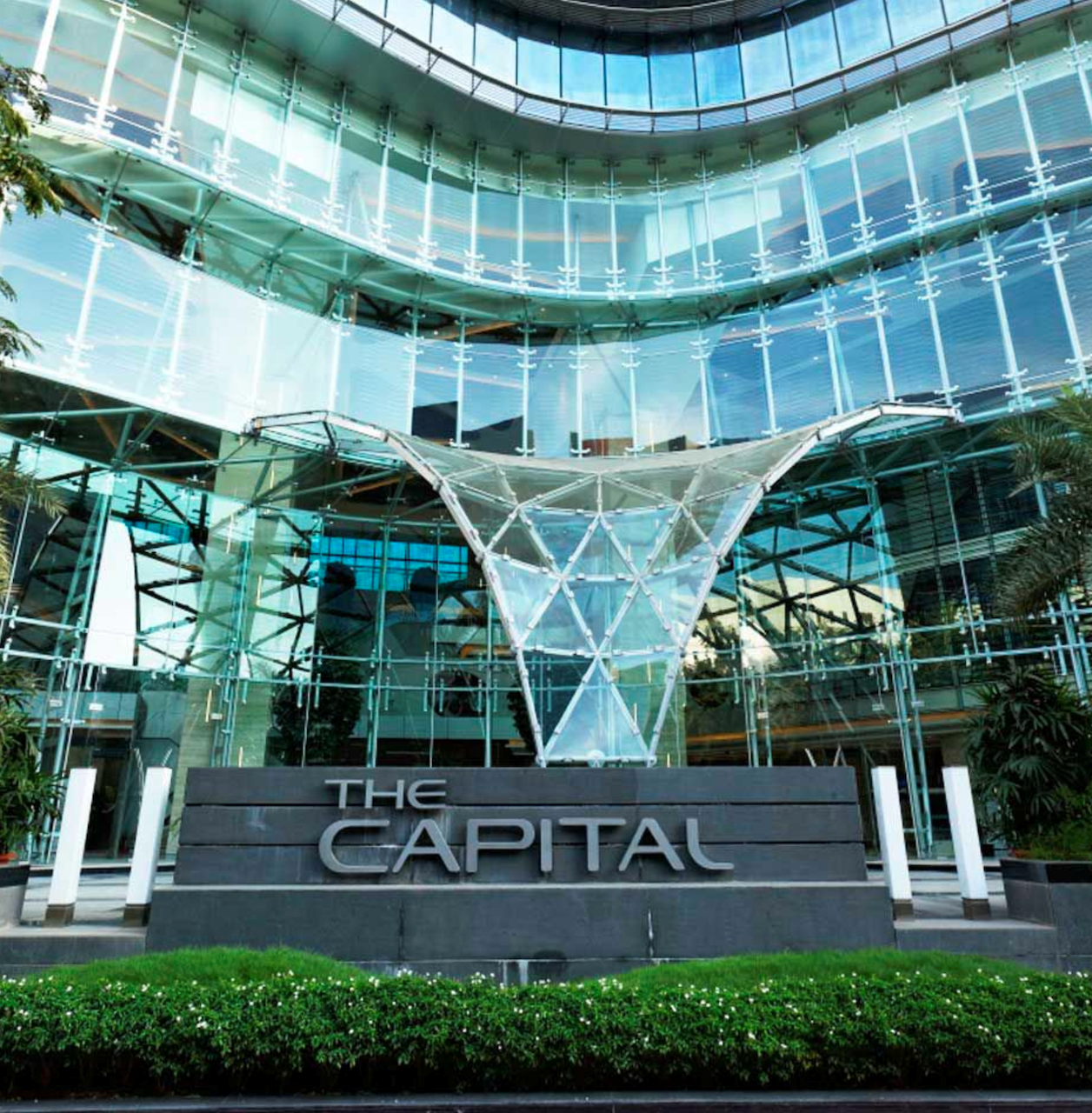 Office Fully Furnished in The Capital, Bandra Kurla Complex - Photo 5