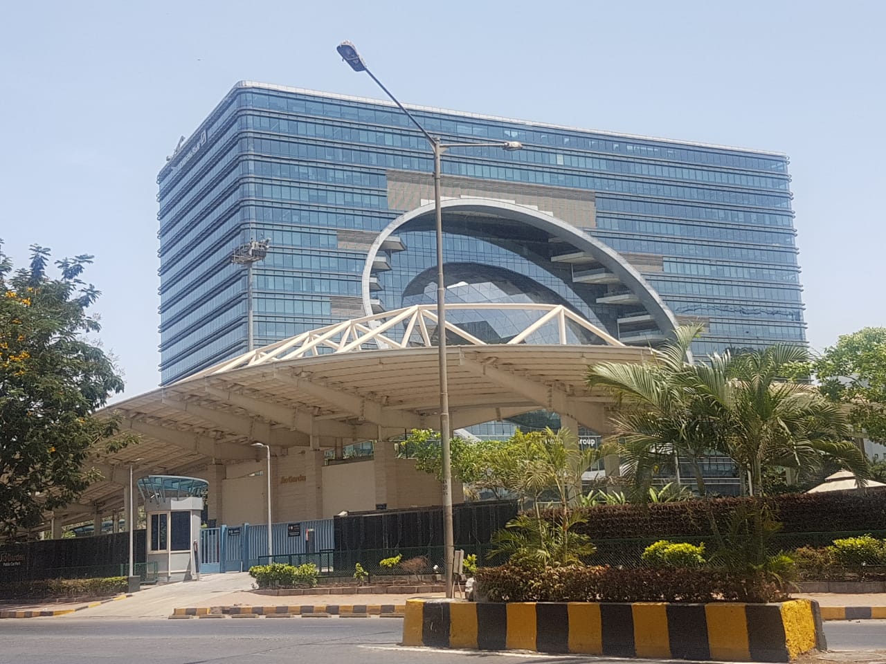 Office Semi-Furnished in The Capital , Bandra Kurla Complex