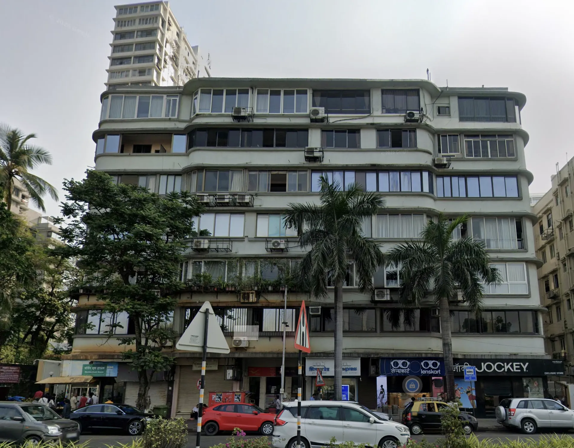 3 BHK Semi Furnished in Nanik Niwas , Breach Candy