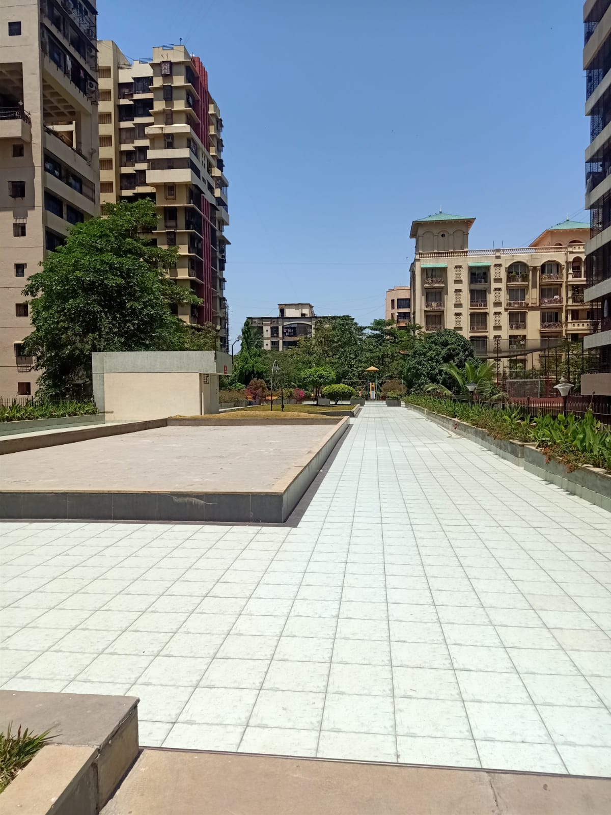 3 BHK Semi-Furnished in Samartha Aangan, Andheri West - Photo 4