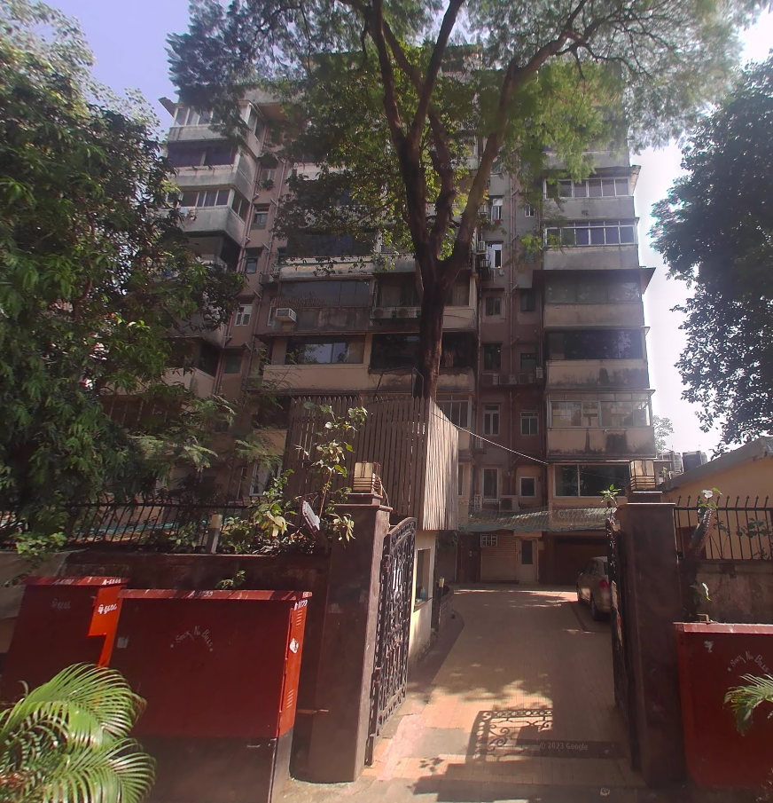 2 BHK Semi-Furnished in Gitanjali , Colaba