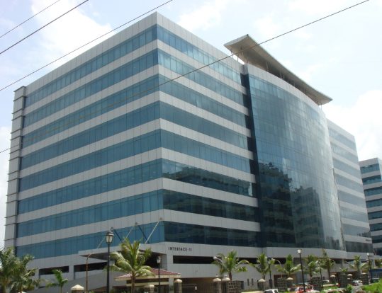 2 BHK Semi-Furnished in Raheja Interface , Malad West