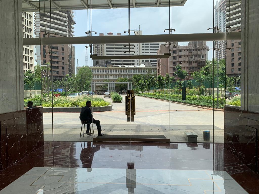 4.5 BHK Fully Furnished in Indiabulls Blu, Worli - Photo 3