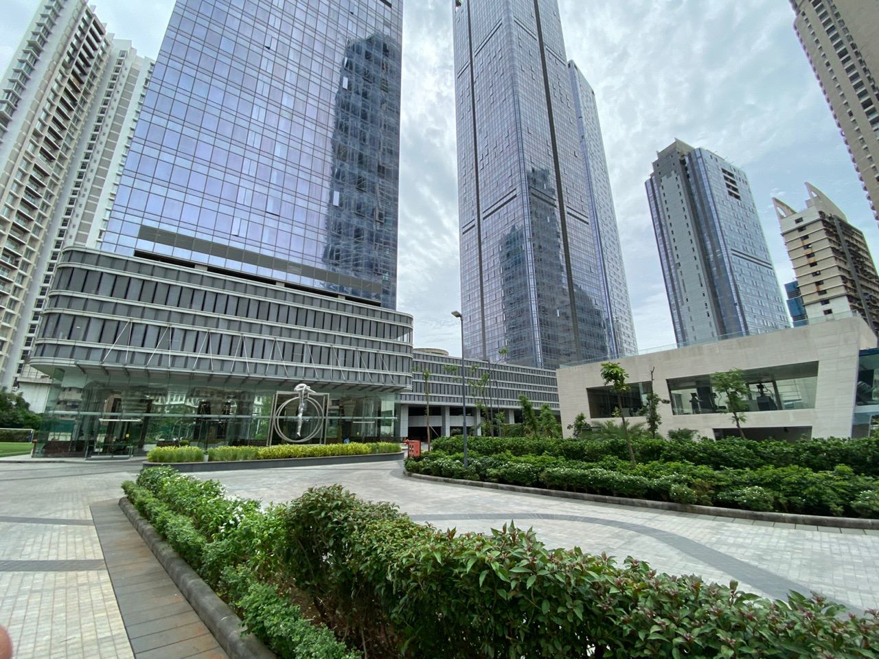 3 Semi-Furnished in Indiabulls Blu , Worli