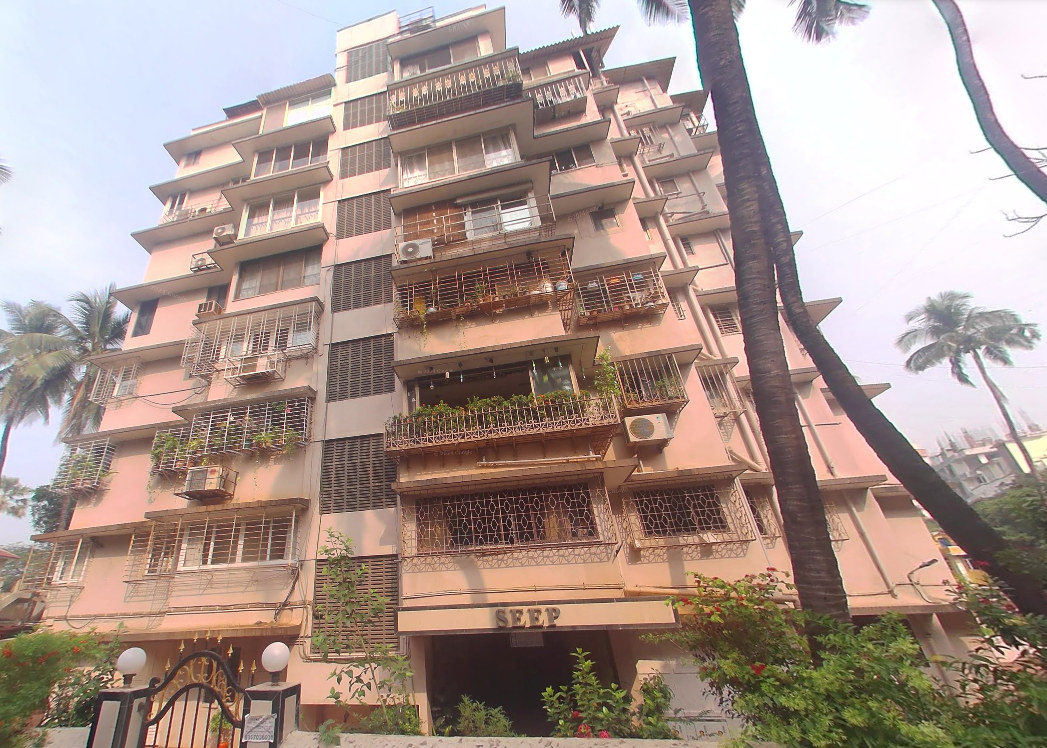 2 BHK Partly Furnished in Seep Building, Bandra West