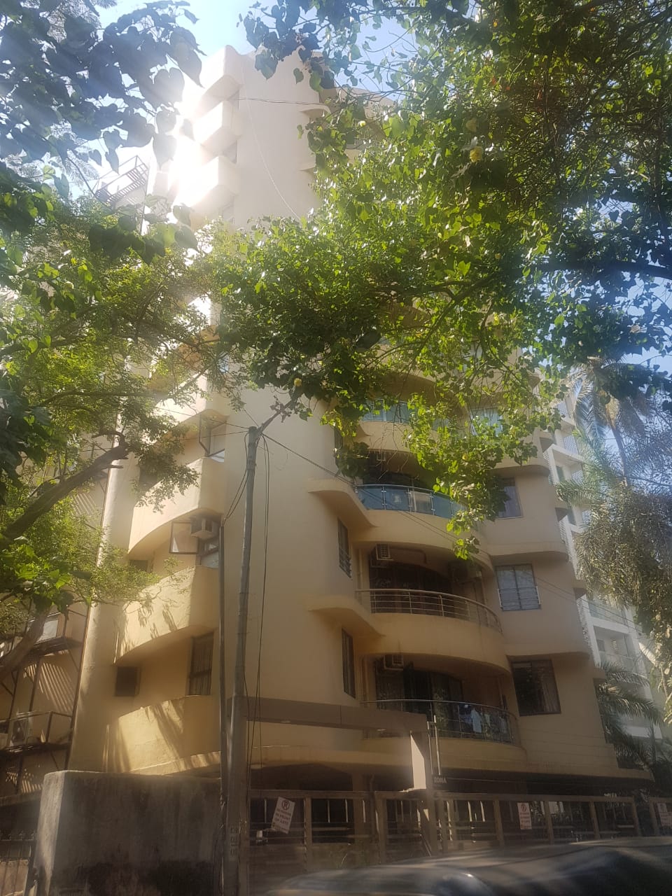 3 BHK in Iona, Juhu - Photo 2