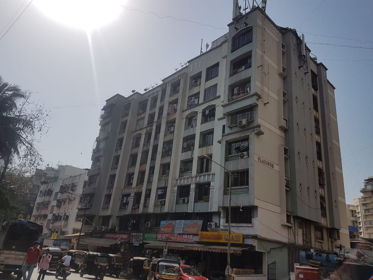 2 BHK Semi-Furnished in Platinum Apartment , Juhu