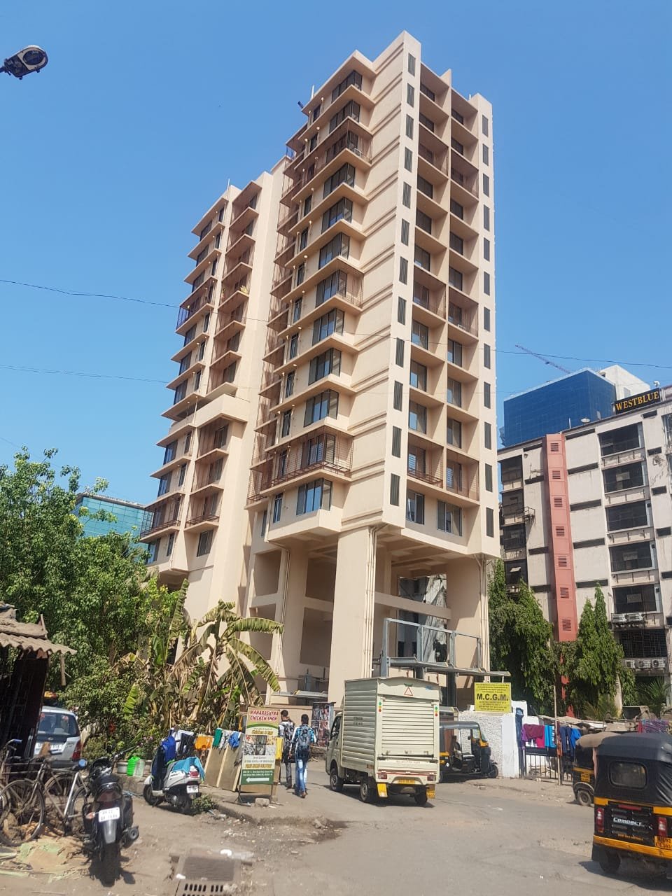 2 BHK Un Furnished in Chitralekha Heritage , Andheri West