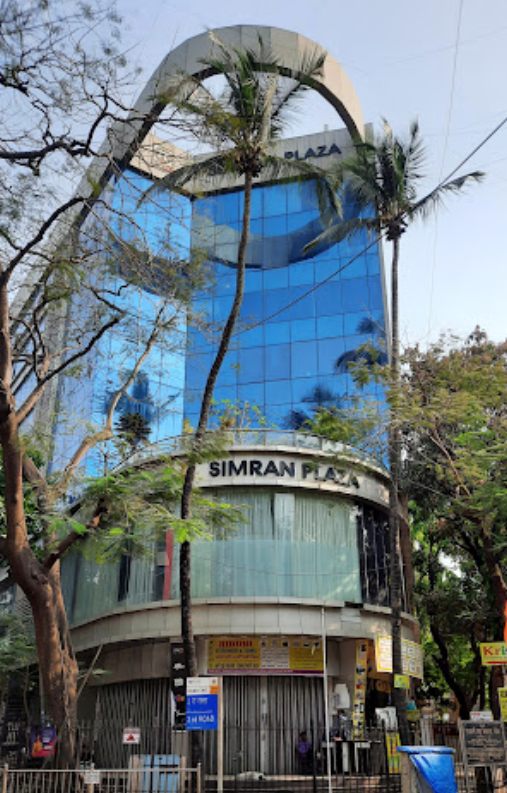 Office in Simran Plaza, Khar West - Photo 2