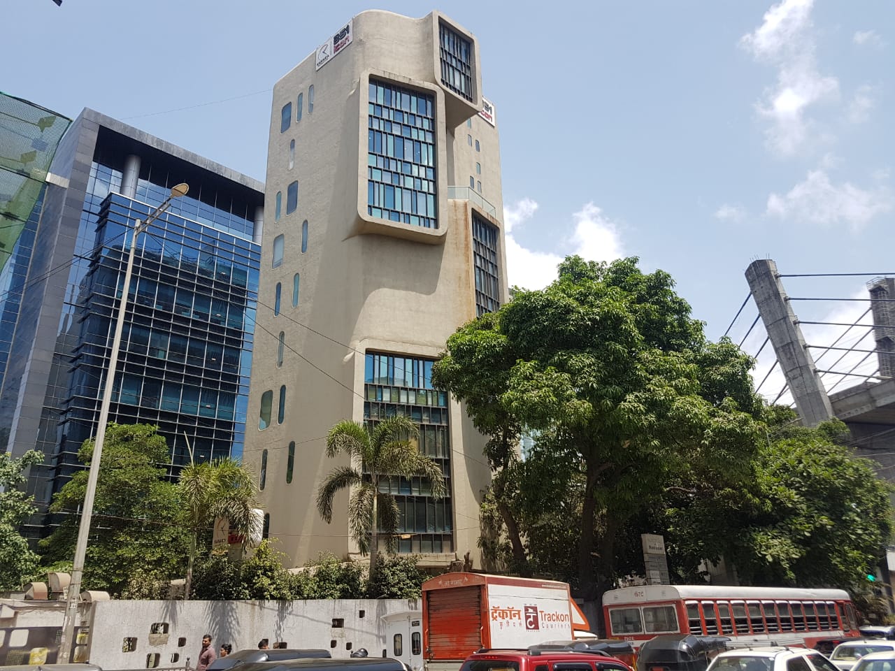 Office furnished in 351 Icon, Andheri East