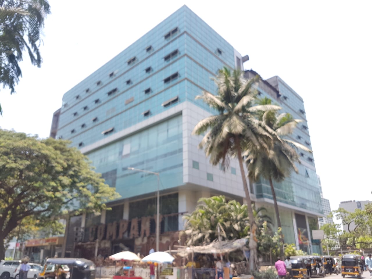 Office Semi-Furnished in Woodrow , Andheri West