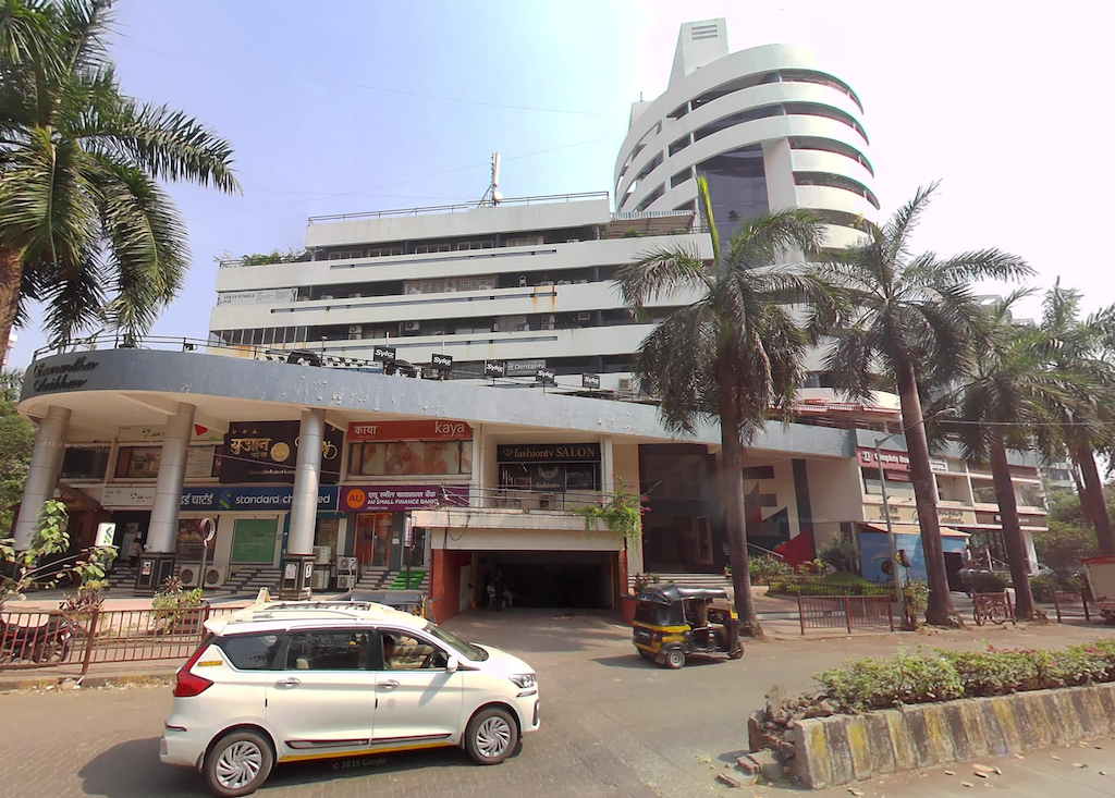 Office Fully Furnished in Samarth Vaibhav, Andheri West - Photo 2