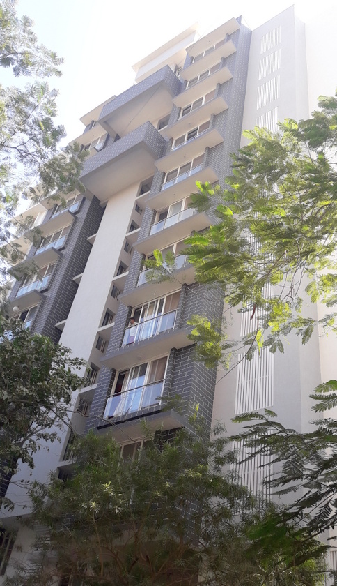 1 Semi-Furnished in Raheja Residency tower T , Malad East