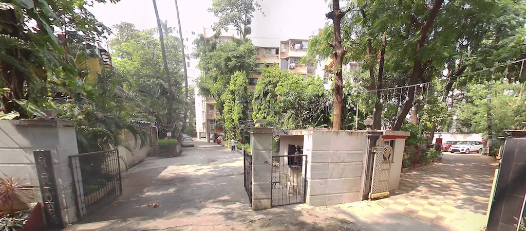 2 BHK Semi-Furnished in Amar Tower, Juhu - Photo 6