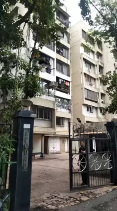 1 Semi-Furnished in Accord , Andheri West