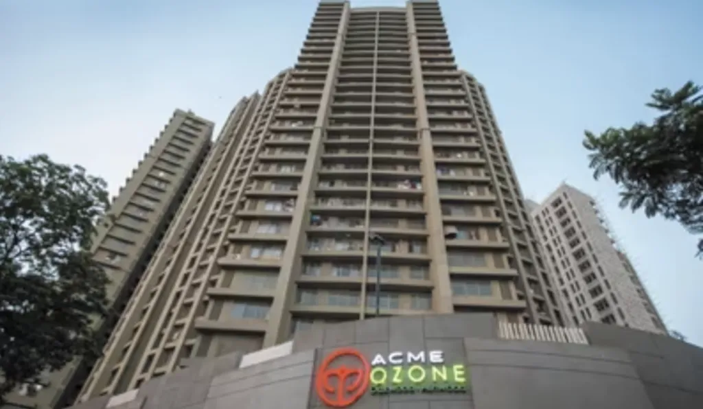 4 BHK Semi-Furnished in Acme Ozone , Thane West