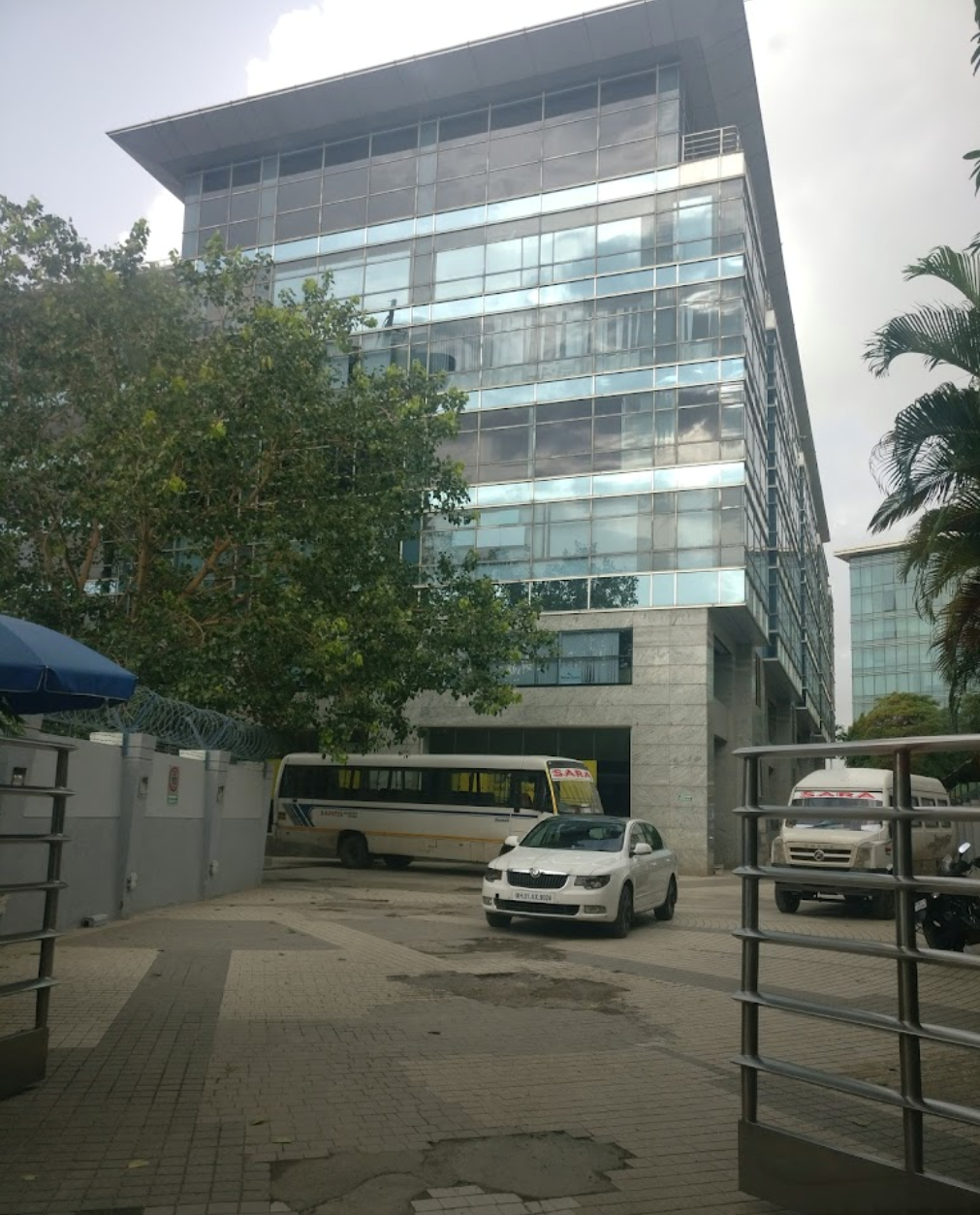 Office Semi-Furnished in Ascot Centre , Andheri East