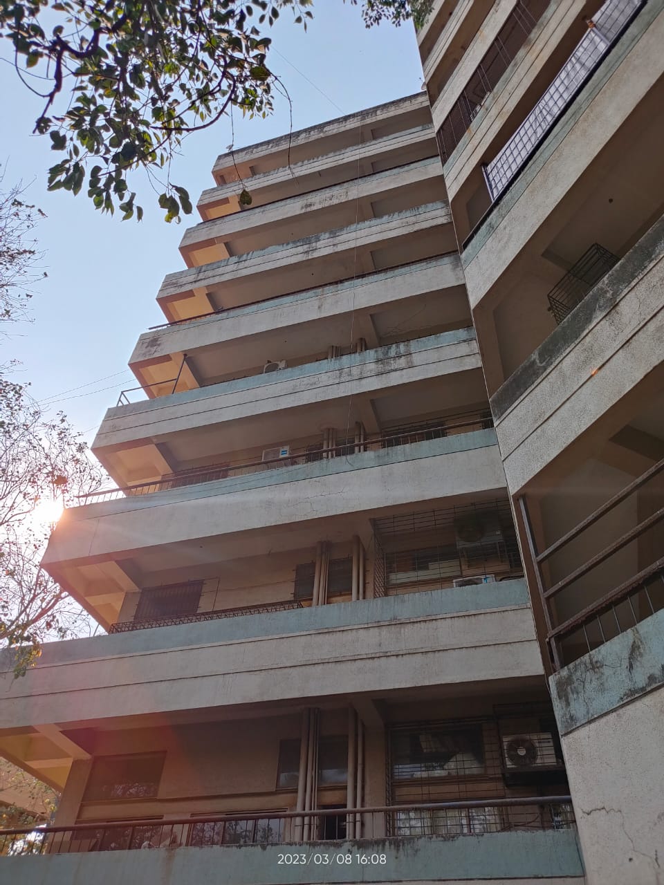 Office Semi-Furnished in Dattani Plaza, Andheri East