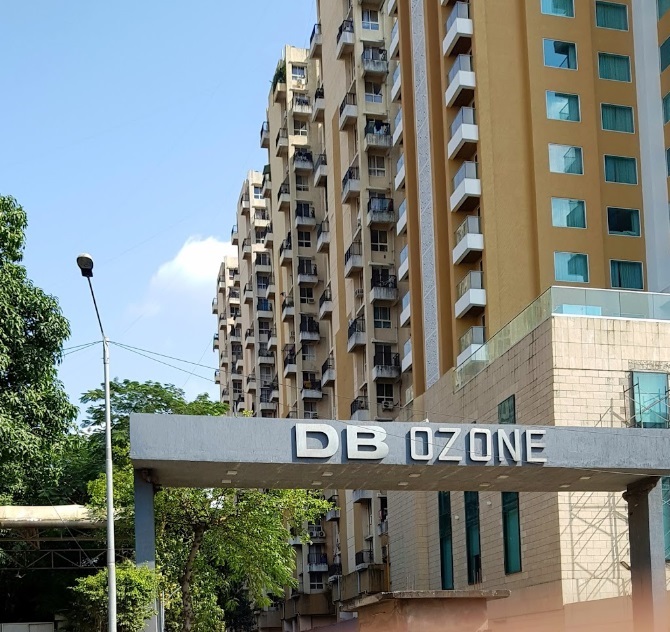 2 Semi-Furnished in DB Ozone , Dahisar East