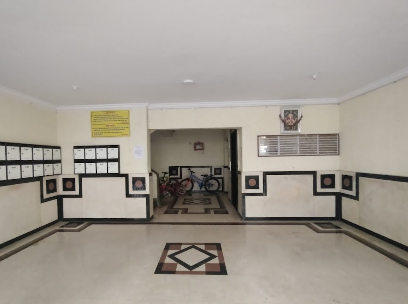 2 BHK Fully Furnished in Dheeraj Darshan, Andheri East - Photo 3