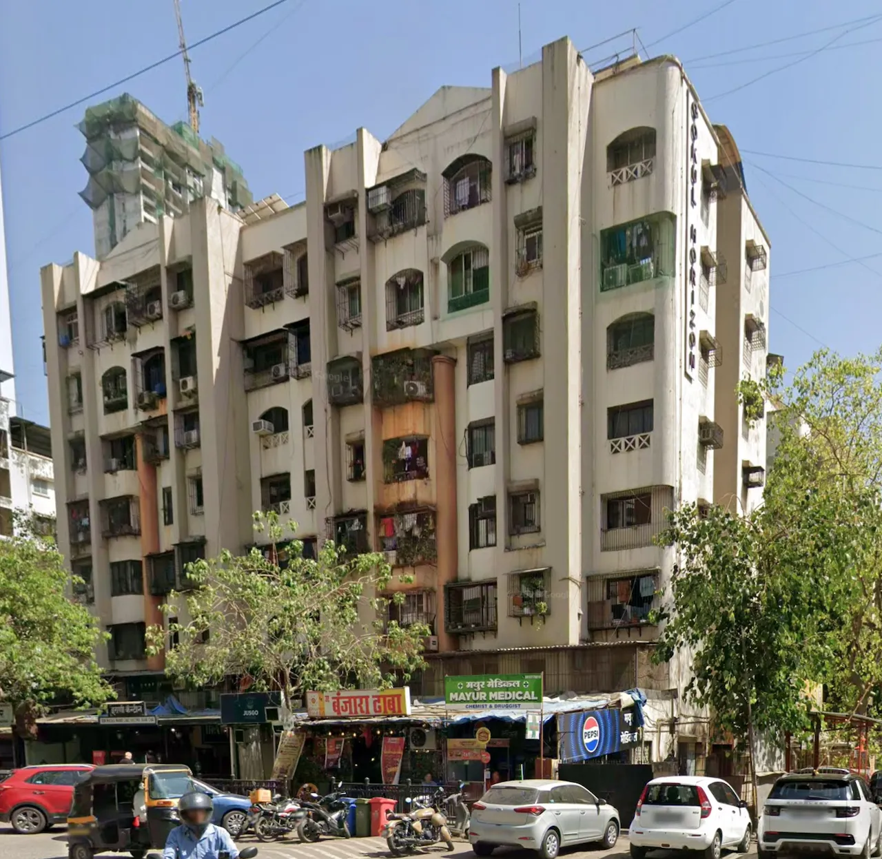 1 Semi-Furnished in Gokul Horizon , Kandivali East