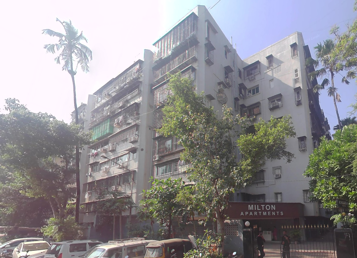 2 Semi-Furnished in Milton Apartment , Juhu